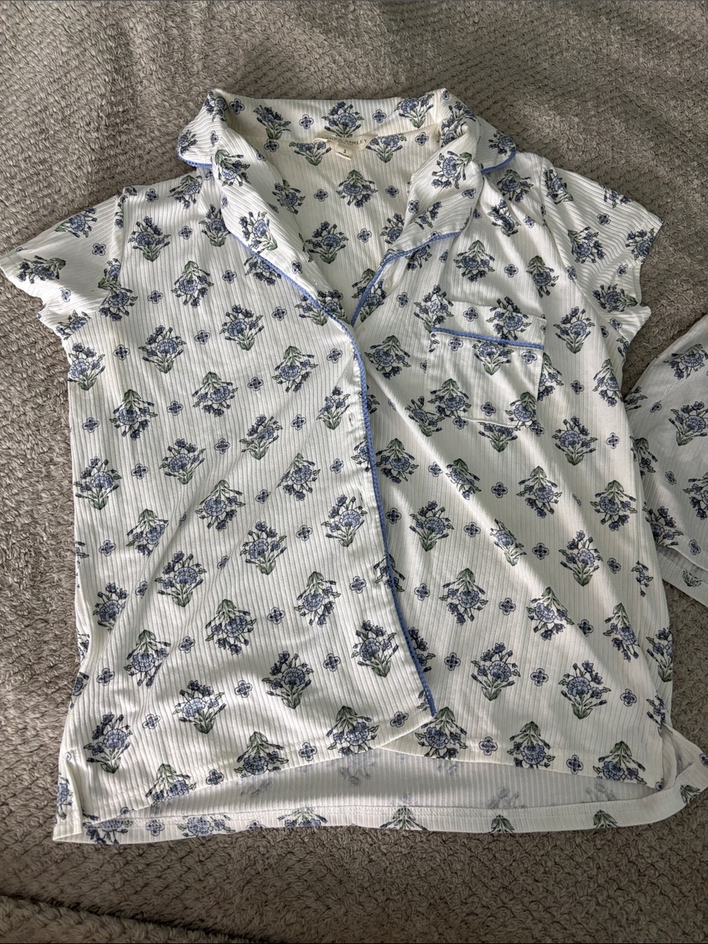 Laura Ashley White Floral Short Sleeve Pajama Top and bottoms with Blue Trim